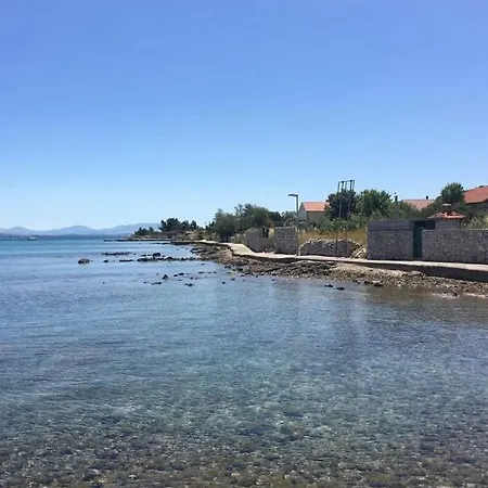 Heritage Stone House By The Sea בית נופש *