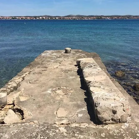 Heritage Stone House By The Sea بيت للعطل *