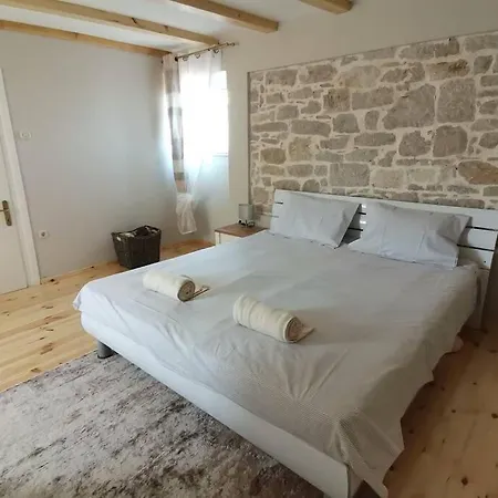 Heritage Stone House By The Sea *