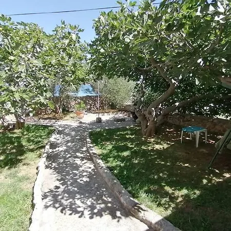 Heritage Stone House By The Sea