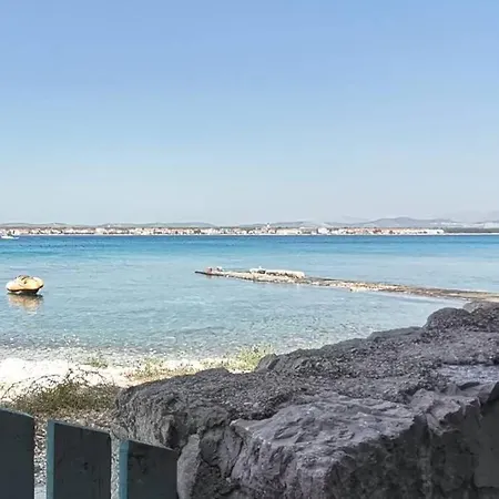 בית נופש Heritage Stone House By The Sea פרוויץ' שפורינה