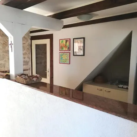 Heritage Stone House By The Sea برفيك سيبورين
