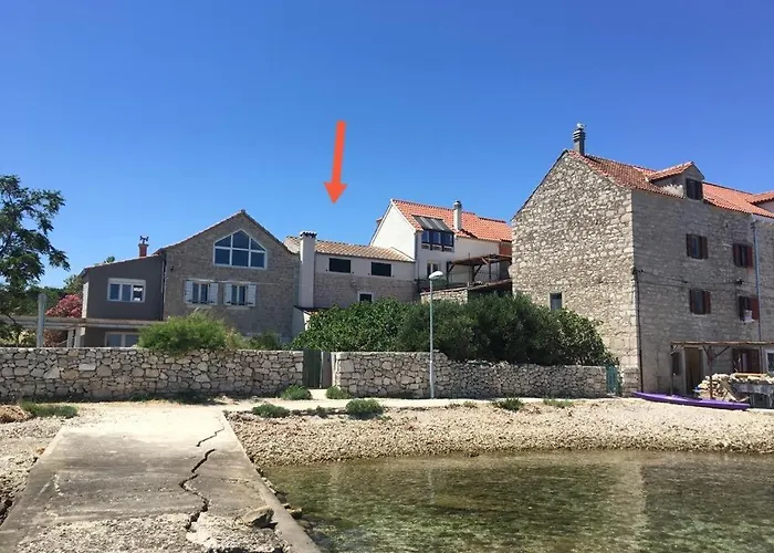 Heritage Stone House By The Sea בית נופש