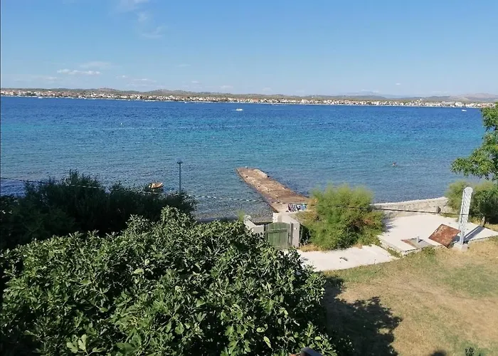 Heritage Stone House By The Sea *