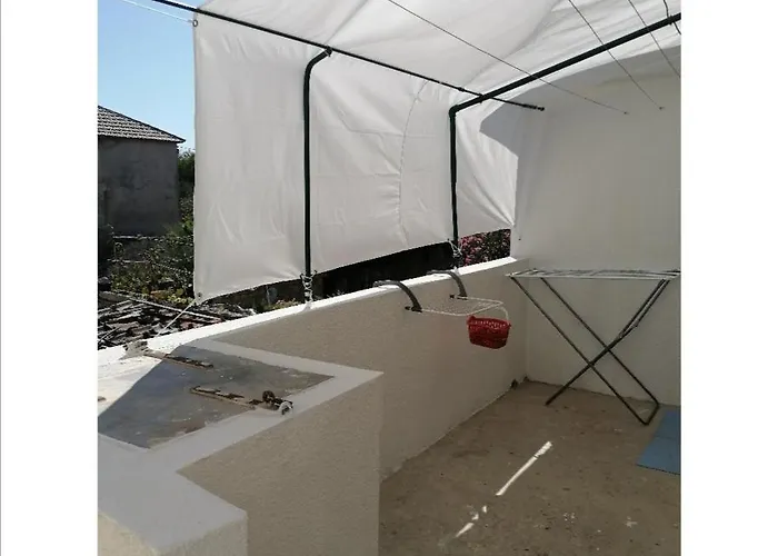 בית נופש Heritage Stone House By The Sea פרוויץ' שפורינה