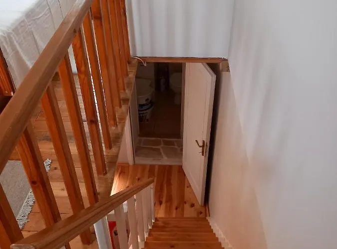 בית נופש Heritage Stone House By The Sea