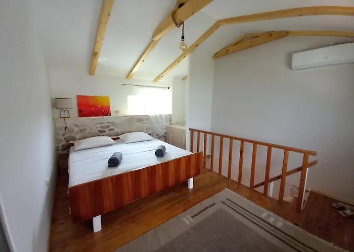 Heritage Stone House By The Sea *